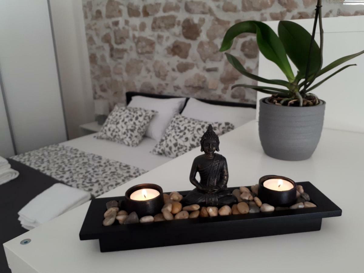 Zen Studio In Center Of רוביני מראה חיצוני תמונה
